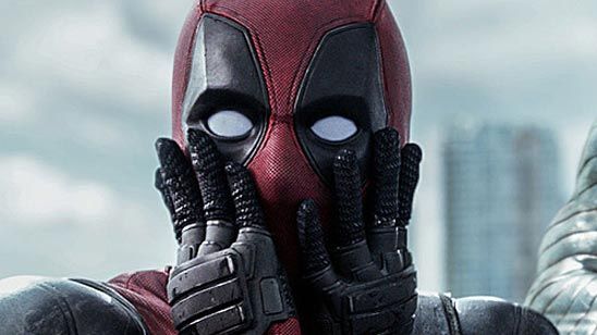 Un hombre disfrazado de 'Deadpool' roba en un Taco Bell, ¡no podía vivir sin chimichangas!  noticias imagen