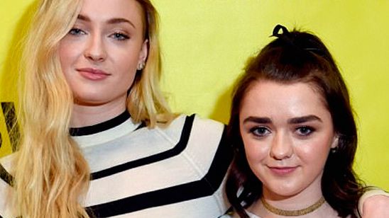 'Juego de tronos': Sophie Turner y Maisie Williams celebran así sus 7 años de amistad noticias imagen