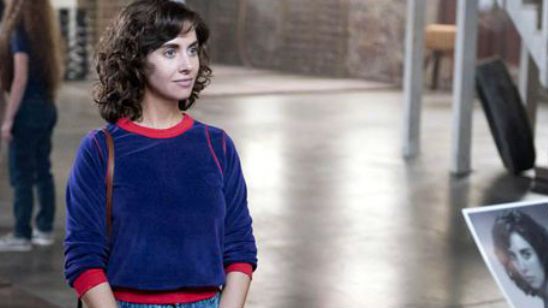 'GLOW': Alison Brie ya está preparada para la segunda temporada en esta imagen junto a Betty Gilpin noticias imagen