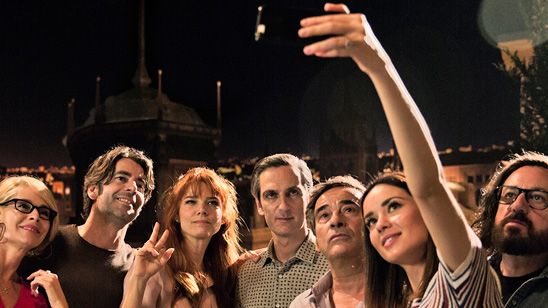 'Perfectos desconocidos': Los teléfonos Huawei, los mejores confidentes de la nueva película de Álex de la Iglesia noticias imagen