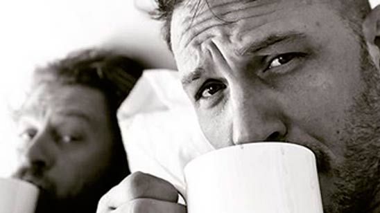 Tom Hardy se ha hecho el tatuaje que prometió tras perder una apuesta con Leonardo DiCaprio noticias imagen