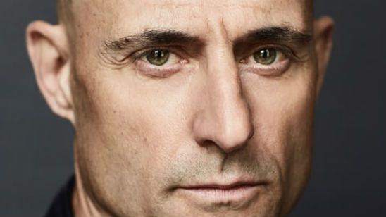 'Shazam!': Mark Strong asegura que será muy divertida noticias imagen