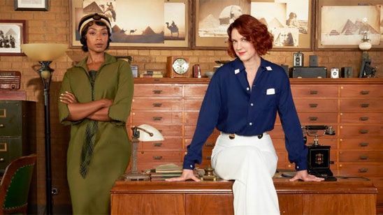 'Frankie Drake Mysteries', la innovadora serie de época sobre dos mujeres detectives, llegará a España de la mano de COSMO noticias imagen