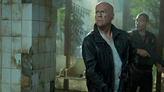 'Jungla de cristal 6' ficha a los guionistas de 'Expediente Warren' para reescribir el guion noticias imagen