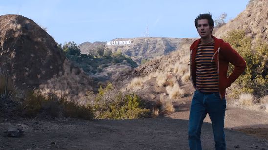 'Under the Silver Lake': Primer tráiler de lo nuevo del director de 'It Follows' con Andrew Garfield y Riley Keough noticias imagen