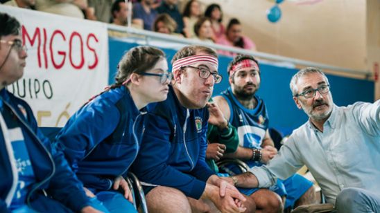 'Campeones': Javier Fesser cuenta lo emocionante que ha sido rodar la película en este vídeo en EXCLUSIVA noticias imagen