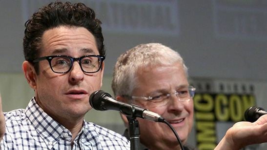 J.J. Abrams dirigirá una película de superhéroes con el director de 'Overlord'