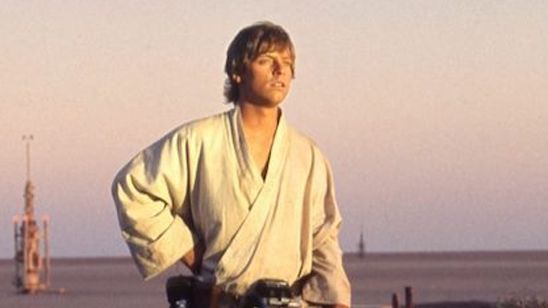 Mark Hamill sorprende acudiendo a la Comic-Con 2018 como Soldado Imperial noticias imagen