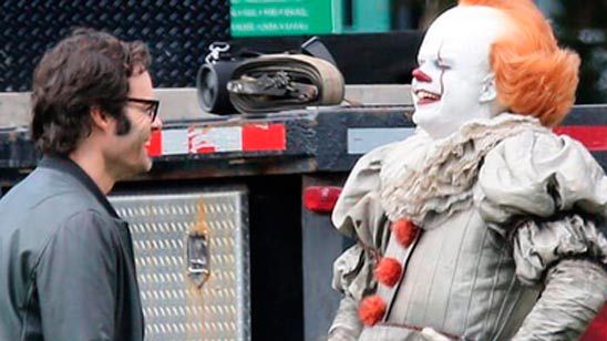 Esta foto de Pennywise bromeando en el set de 'It 2' hará que le veas de otra manera noticias imagen