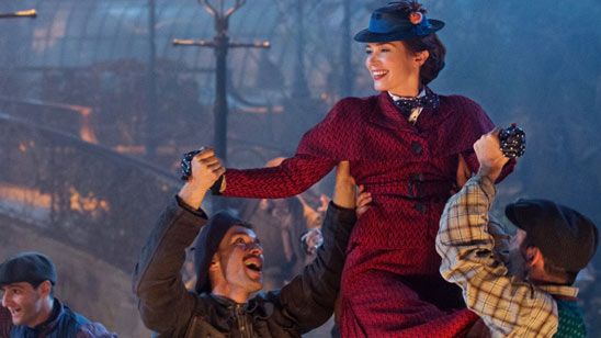 Esta es la desorbitada cifra de trajes que se crearon para 'El regreso de Mary Poppins' noticias imagen