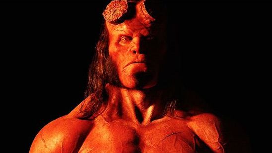 Ron Perlman 'trollea' elegantemente el 'reboot' de 'Hellboy' con un 'meme' de 'El reportero' noticias imagen