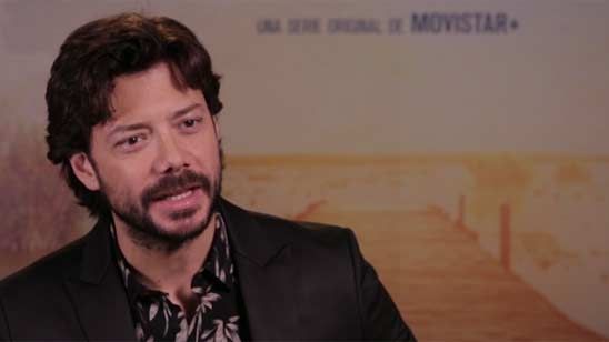 Entrevistamos a Álvaro Morte por 'El Embarcadero': "Ser El Profesor me ha abierto muchas puertas" noticias imagen