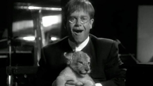 Elton John afirma que el 'remake' de 'El rey León' fue "una decepción. La magia y la alegría se han perdido" noticias imagen