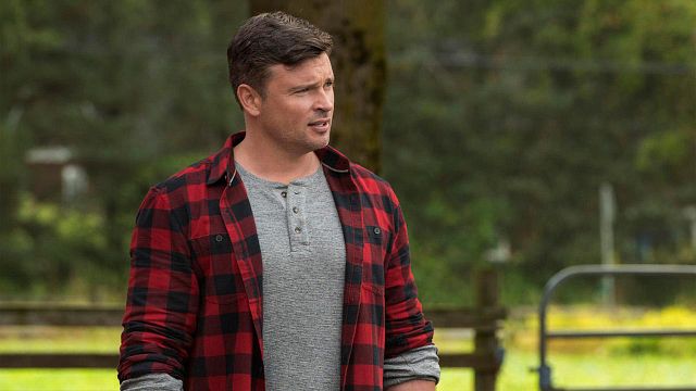 Primera imagen de Tom Welling de nuevo en la piel de Clark Kent en el 'crossover' del Arrowverso noticias imagen