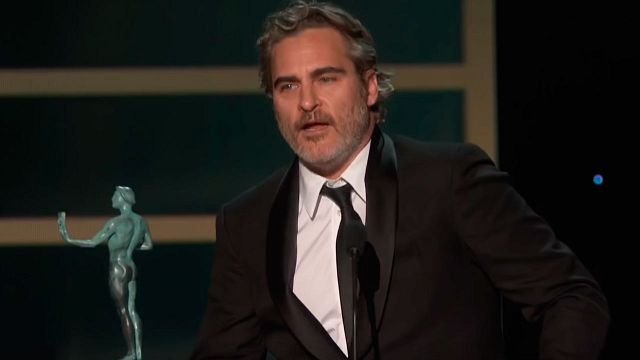 'Joker': Joaquin Phoenix rinde tributo a Heath Ledger en su discurso y los fans se emocionan