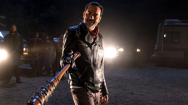La jefa de AMC aborda el tema tabú en 'The Walking Dead': la llegada de Negan tuvo efectos negativos noticias imagen