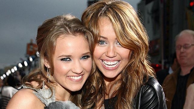 Miley Cyrus y Emily Osment rememoran sus viejos tiempos en 'Hannah Montana'