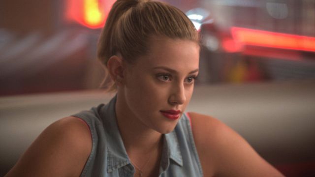 'Riverdale': Lili Reinhart habla del beso más polémico de la serie