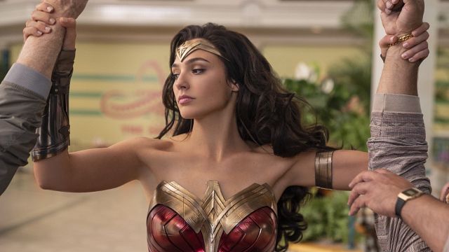 'Wonder Woman 1984': Warner Bros. baraja si la estrena en HBO Max en enero o la retrasa a verano de 2021 noticias imagen