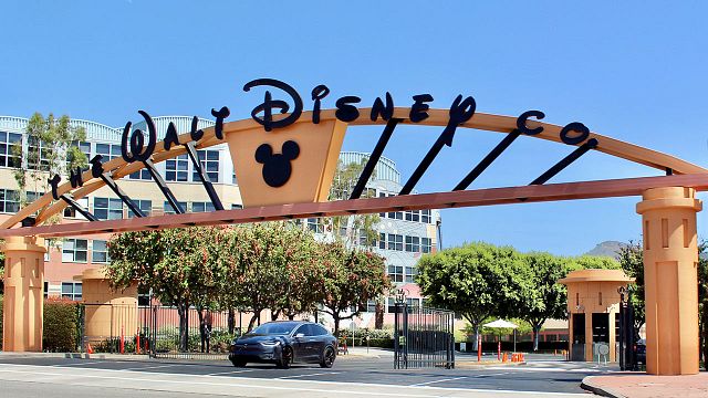 Los empleados de Disney organizan una huelga por la respuesta de la compañía al proyecto de ley 'No digas Gay' noticias imagen