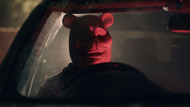 El Winnie The Pooh más sangriento: Así es el 'slasher' en el que el oso y Piglet se comerán a Ígor noticias imagen