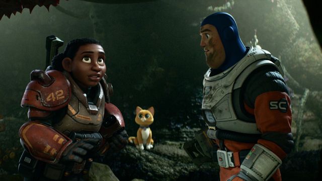 La razón detrás del beso lésbico en 'Lightyear': "Queríamos una película inclusiva y no contar una historia de amor" noticias imagen
