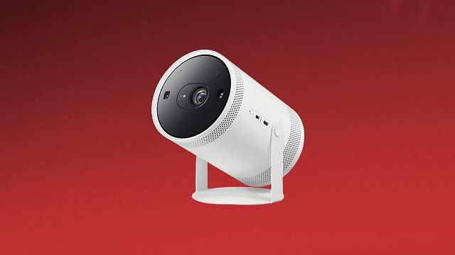 Uno de los mejores proyectores de Samsung tiene un descuentazo en MediaMarkt y es perfecto para el verano por su diseño súper compacto noticias imagen