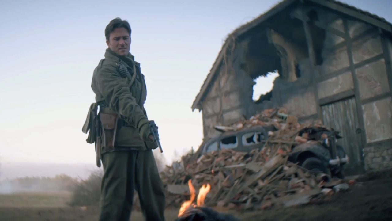 Los hijos de Clint Eastwood y Tom Hanks, en la II Guerra Mundial. Ha pasado volando por los cines y merece la pena recuperarla