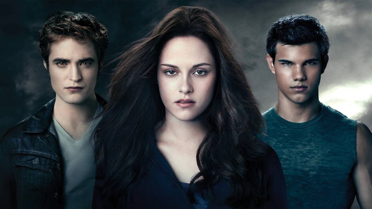 Robert Pattinson, Kristen Stewart y Taylor Lautner como Edward, Bella y Jacob en 'La saga Crepúsculo'