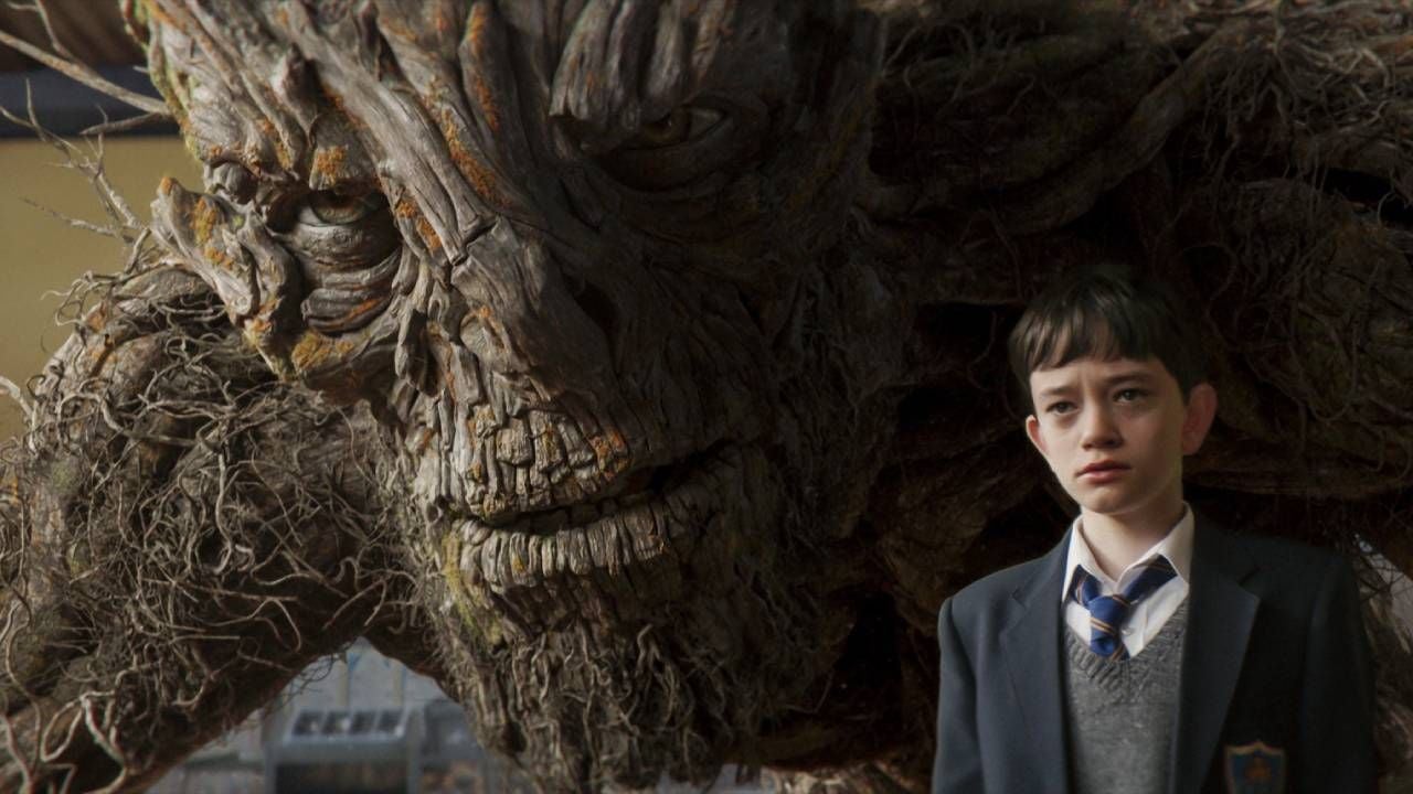 Lewis MacDougall como Connor en 'Un monstruo viene a verme'