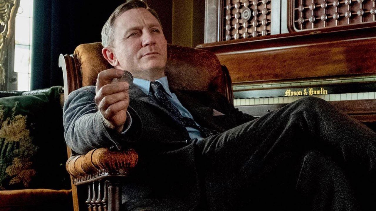 Daniel Craig como Benoit Blanc