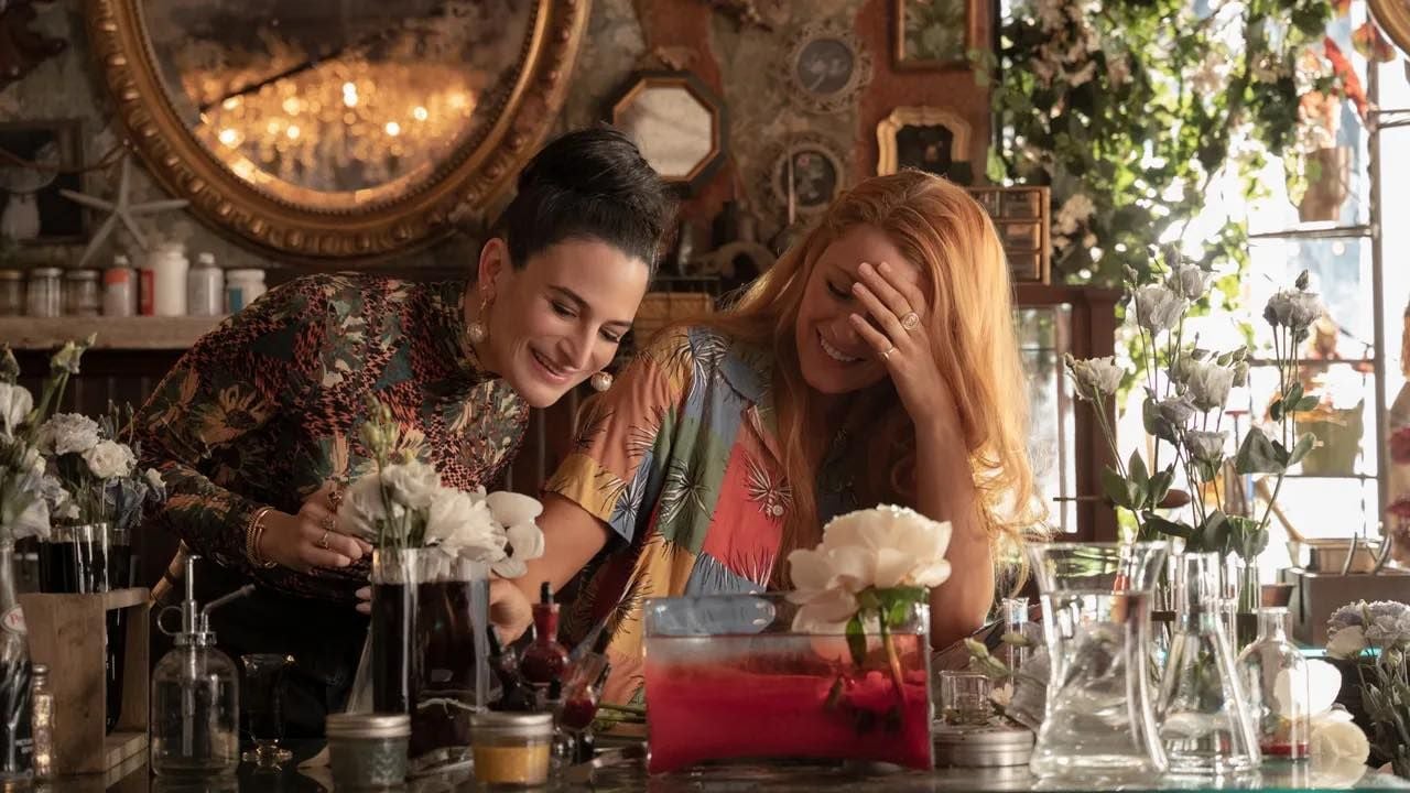 Jenny Slate y Blake Lively en 'Romper el círculo'