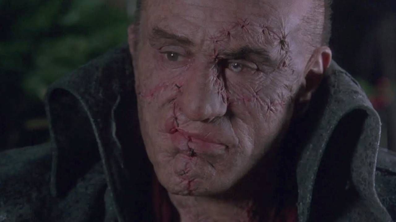 Robert De Niro como la criatura en 'Frankenstein de Mary Shelley'