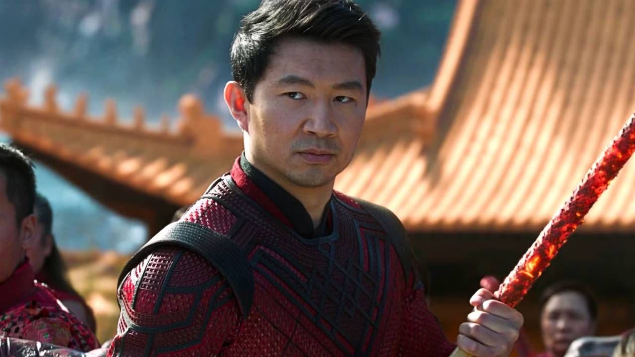 Simu Liu como Shang-Chi en 'Shang-Chi y la Leyenda de los Diez Anillos'
