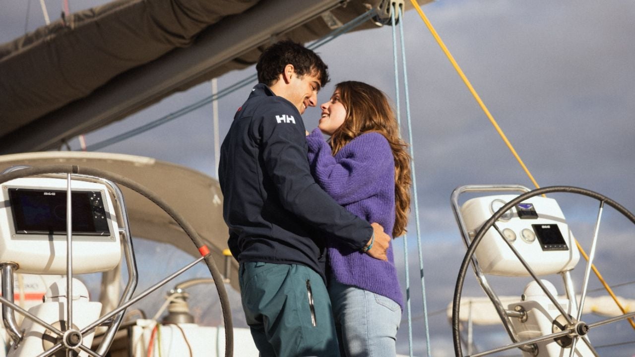 ‘Me has robado el corazón’, la comedia romántica “con tintes punkis” protagonizada por Óscar Casas: “Sales reconciliado con la vida temporalmente”