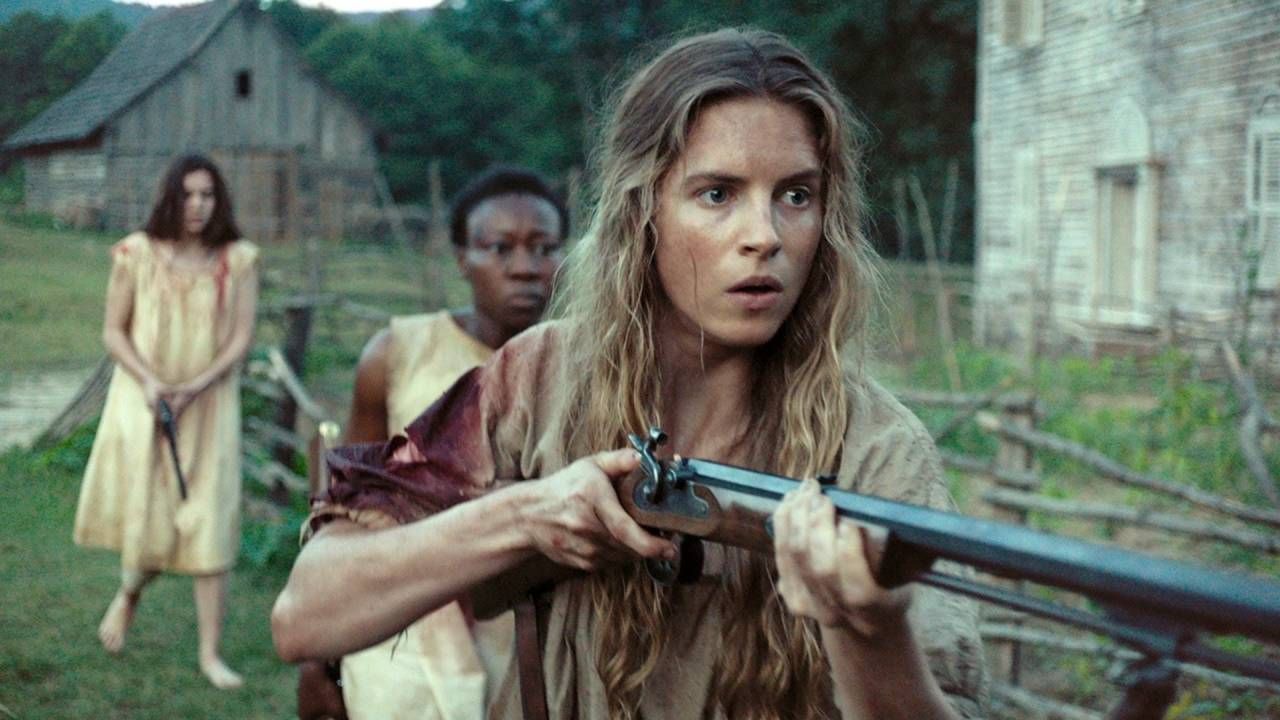 Brit Marling, Hailee Steinfeld y Muna Otaru en 'En defensa propia'
