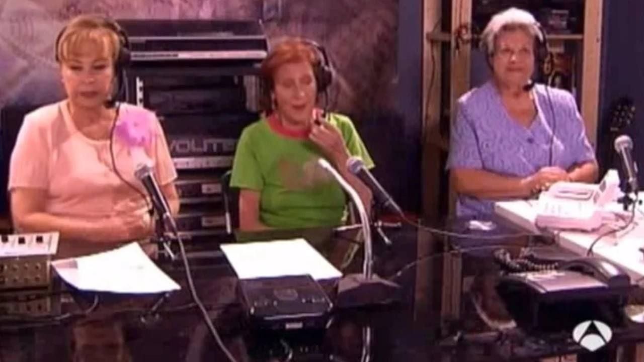 Radio Patio nació de una necesidad del equipo de 'Aquí no hay quien viva' para reducir el caos de organización