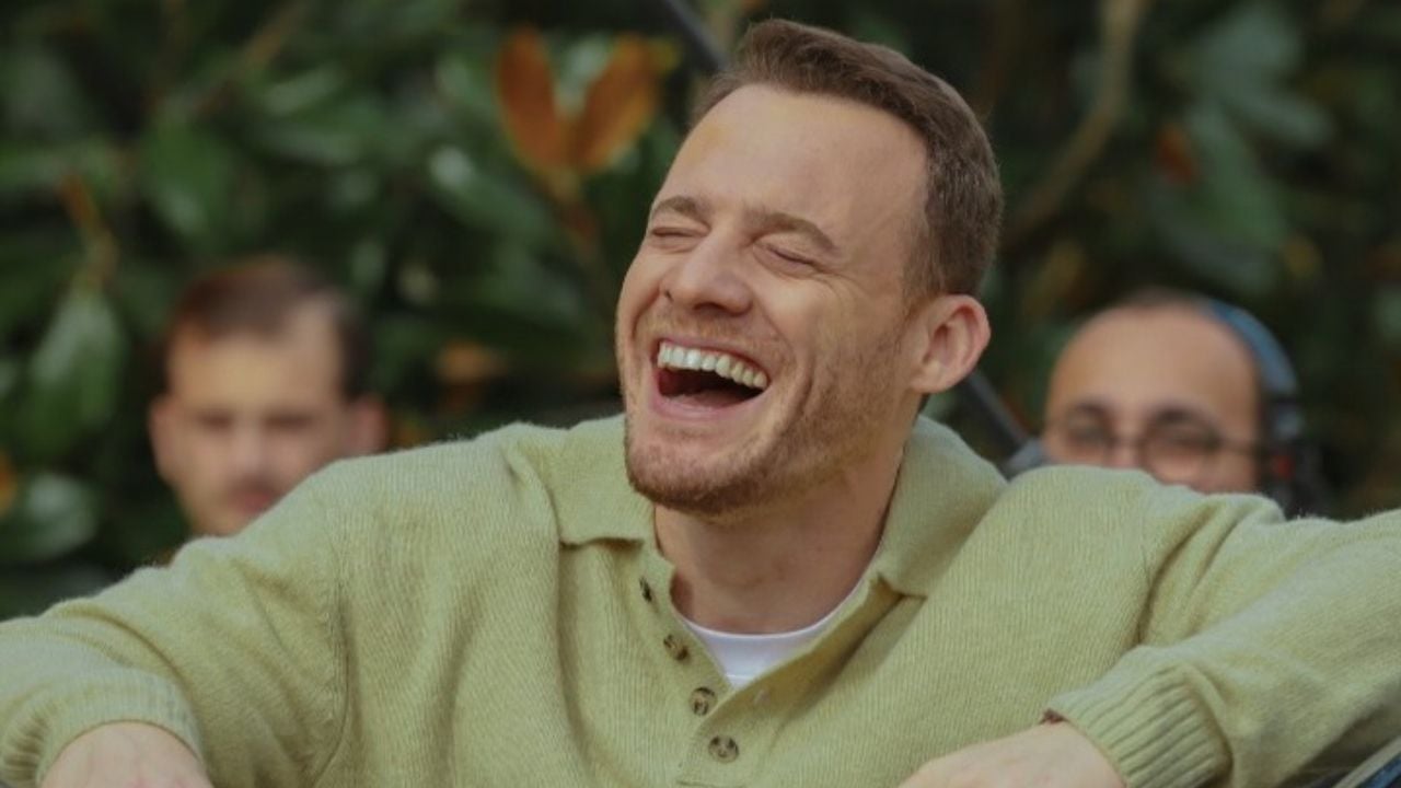 Kerem Bürsin inspiró a una autora superventas para crear un personaje: ahora el libro se adaptará en Hollywood y les gustaría contar con él