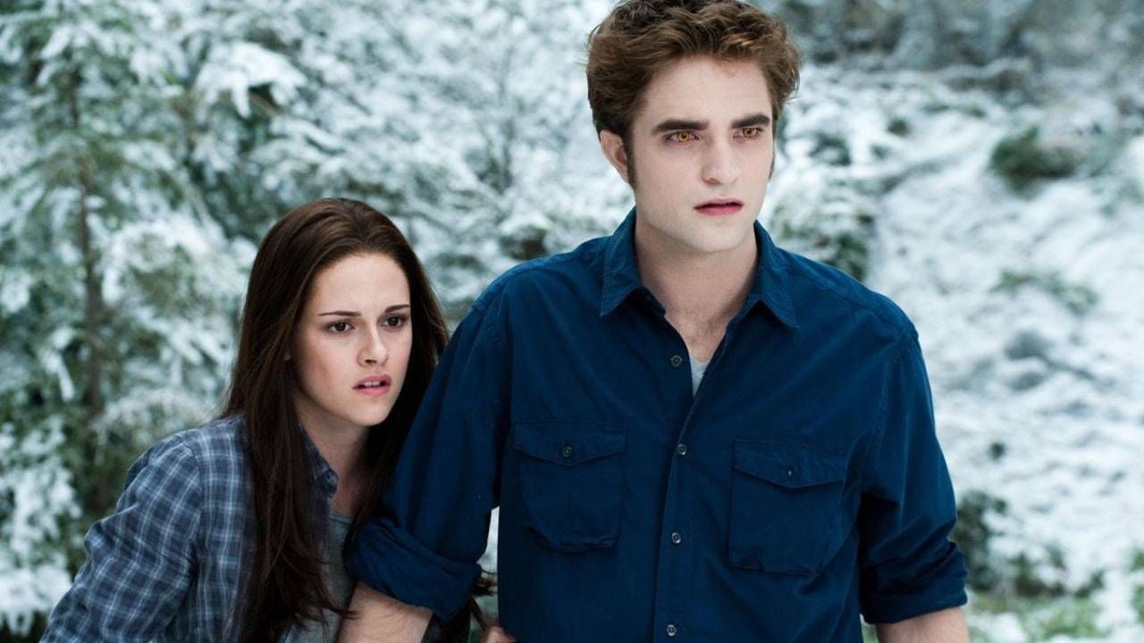 Kristen Stewart como Bella y Robert Pattinson como Edward Cullen en 'Eclipse'