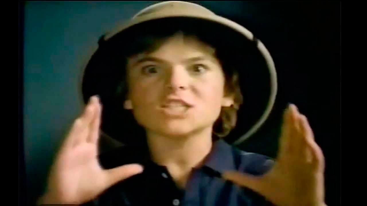 Su primer trabajo fue en un anuncio de videojuegos y hoy es una de las mayores estrellas del cine: ¿Reconoces a este niño?