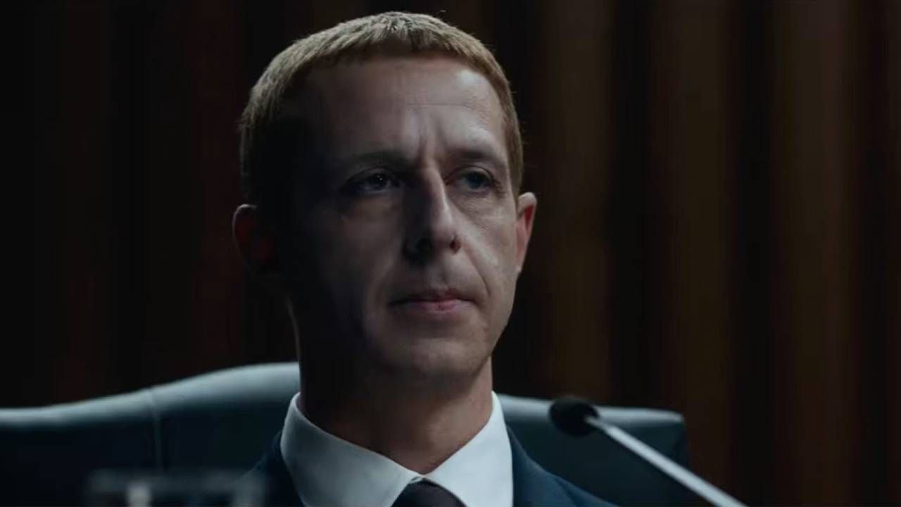 Jeremy Strong como Mark Zuckerberg en 'The Social Reckoning'