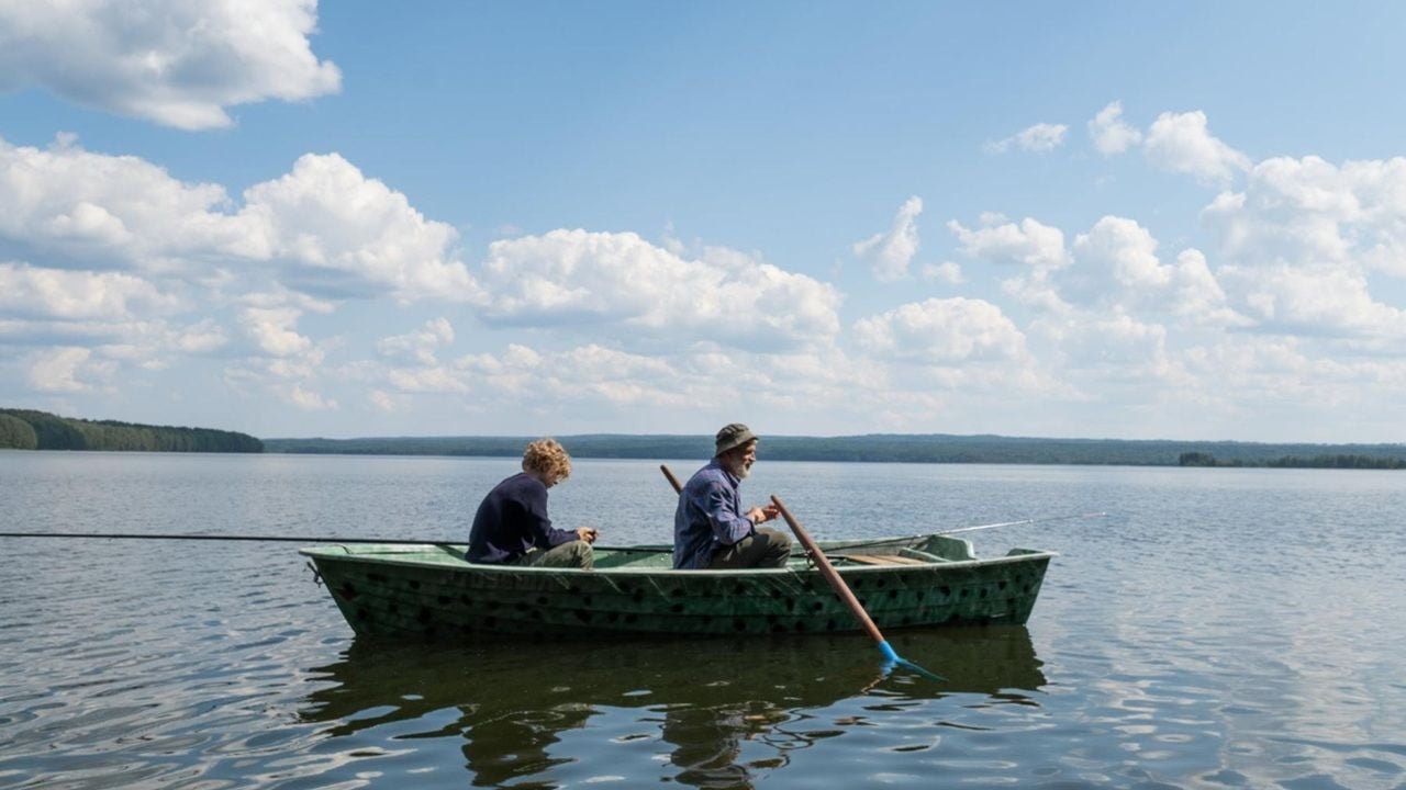 El tierno viaje de una niña que no quiere hablar y un hombre que no quiere escuchar: ‘Leo & Lou’