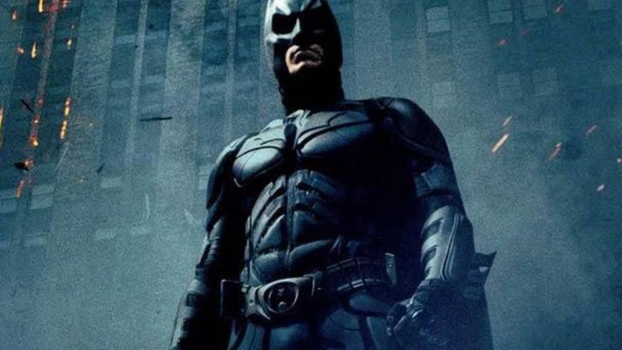Es más probable que cedas tu asiento a una embarazada si hay una persona disfrazada de Batman que si no la hay: se llama 'efecto Batman'
