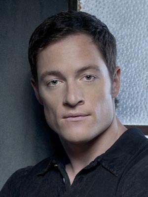 Tahmoh Penikett beauty and the beast