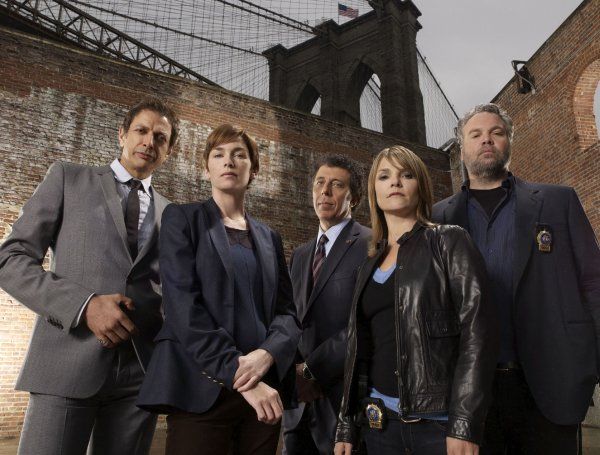 foto-de-vincent-d-onofrio-foto-kathryn-erbe-julianne-nicholson-eric