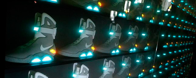 Las zapatillas de Marty McFly en 'Regreso futuro II', ¿a la venta en 2015? - Noticias de cine - SensaCine.com