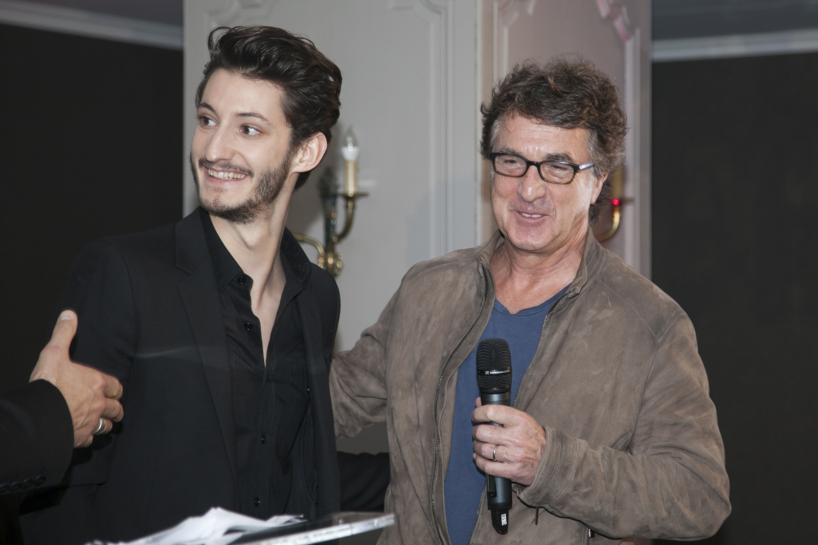 Foto De Pierre Niney Couverture Magazine François Cluzet Pierre Niney 