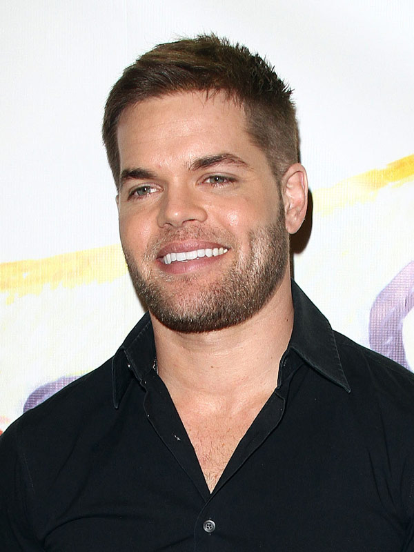 Уэс чэтэм. Wes Chatham. Уэс Чэтэм пространство. Wes Chatham height. Уэс Чэтэм стрижка.