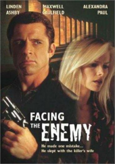 Haciendo frente al enemigo - Película 2001