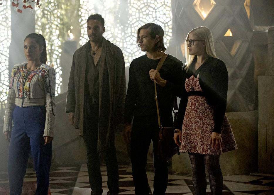 Foto de Jason Ralph - The Magicians : Foto Jason Ralph, Olivia Taylor ...